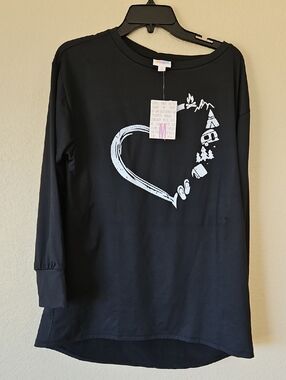 NWT LuLaRoe Black Crewneck Nora Sweatshirt Medium Camping Heart